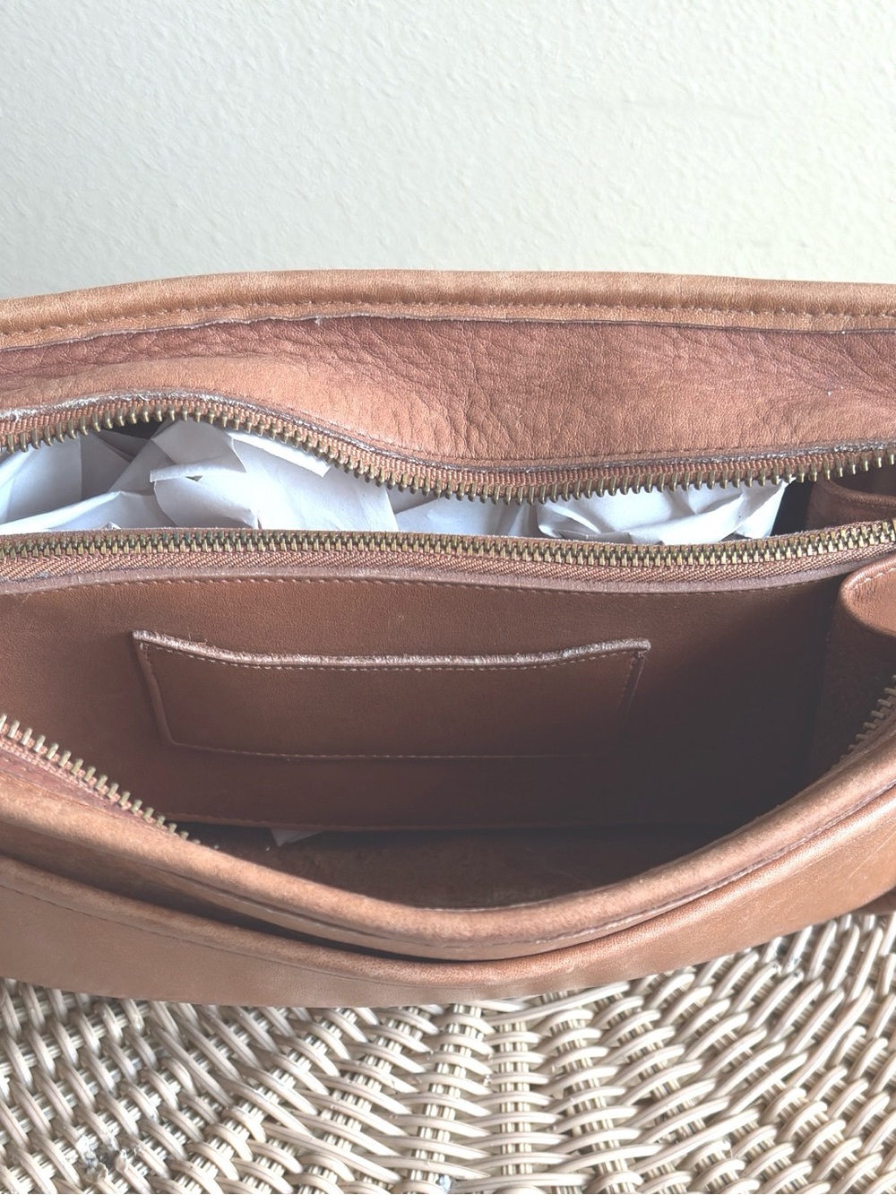 Vintage Coach Multi Compartment Zip Bag, Style No.9974 - Picture 6 of 9